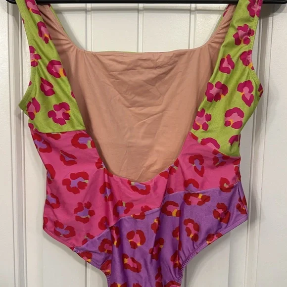 Farm Rio Maxi Leopard Patch One Piece Swimsuit Large - Picture 9 of 12